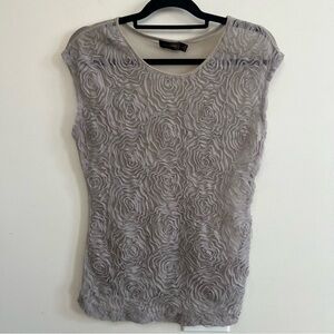 The Limited Gray Textured Floral Blouse Careerwear Work Girly Career Date Night